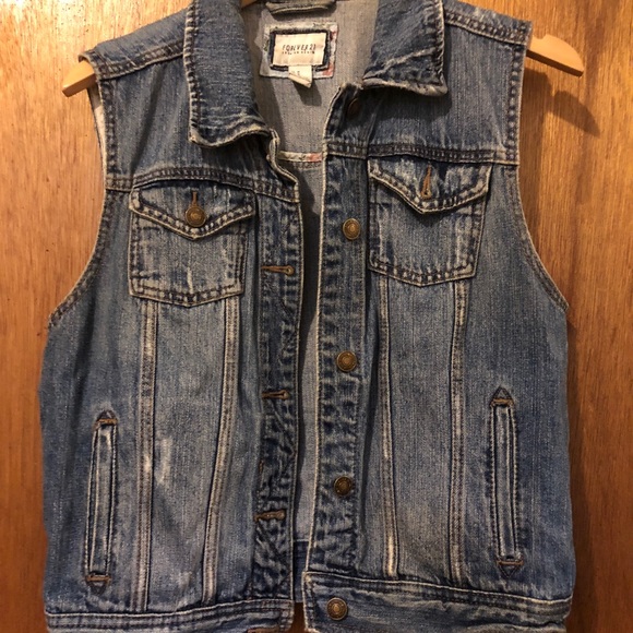 Forever 21 Jackets & Blazers - Forever 21 Denim sleeveless jacket size M